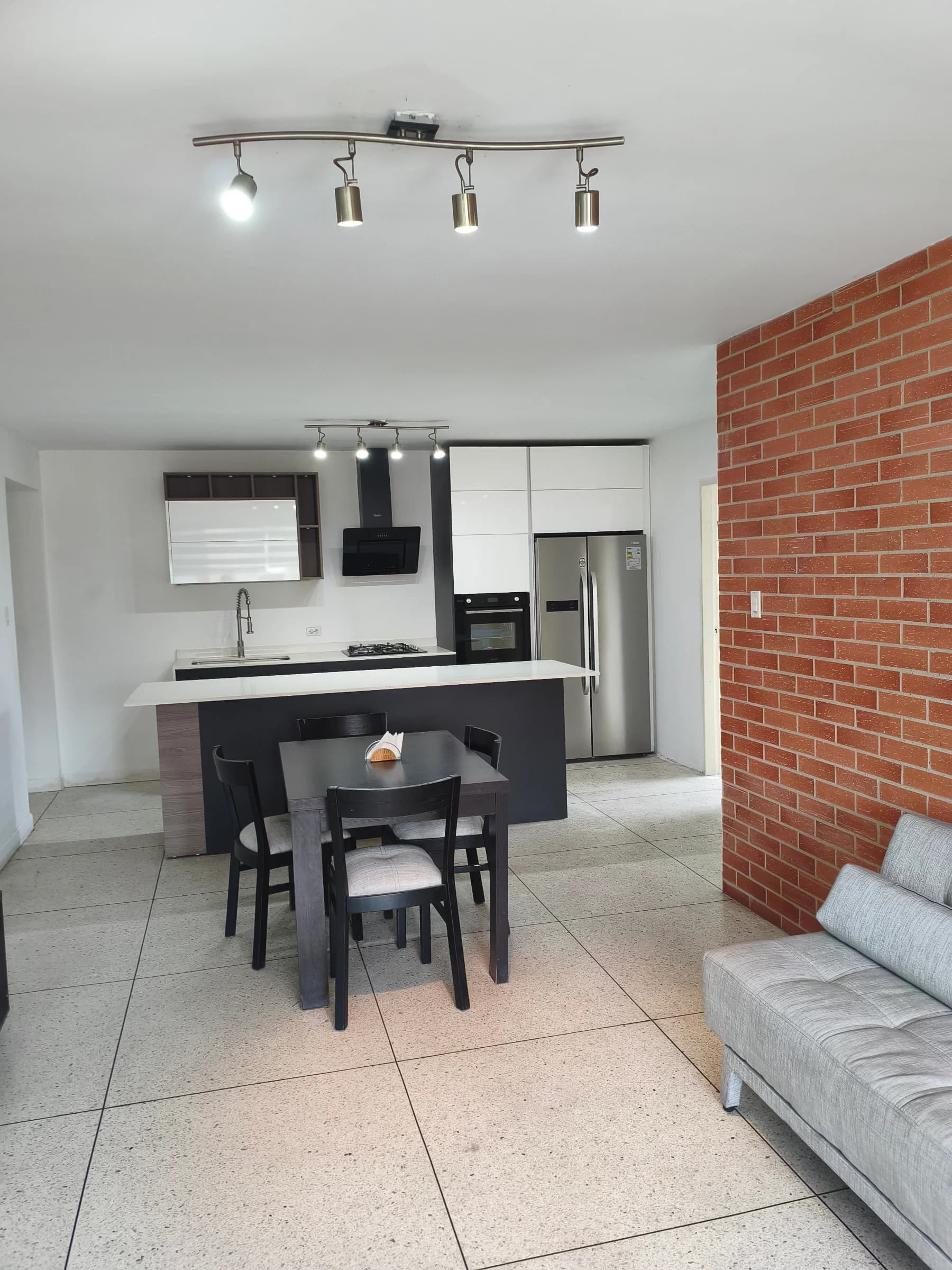 Apartment in Los Palos Grandes, Versalles Building